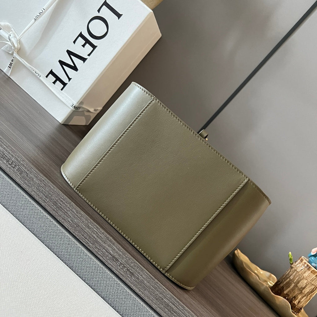 LOEWE LOE 20 HAMMOCK COMPACT BAG IN ARMY GREEN CALFSKIN
