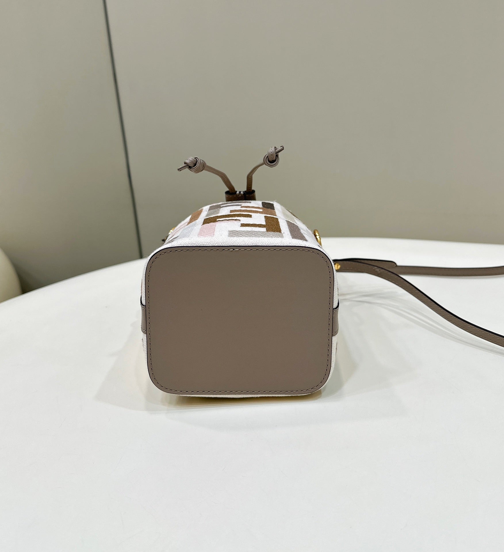 FENDI MON TRESOR 18 WITH FF MOTIF IN MULTICOLOR JACQUARD FABRIC