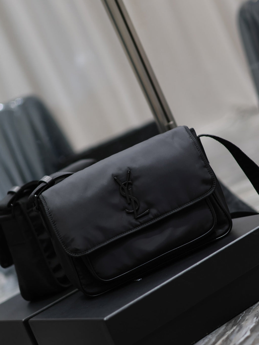 SAINT LAURENT NIKI MEDIUM 28 IN BLACK NYLON
