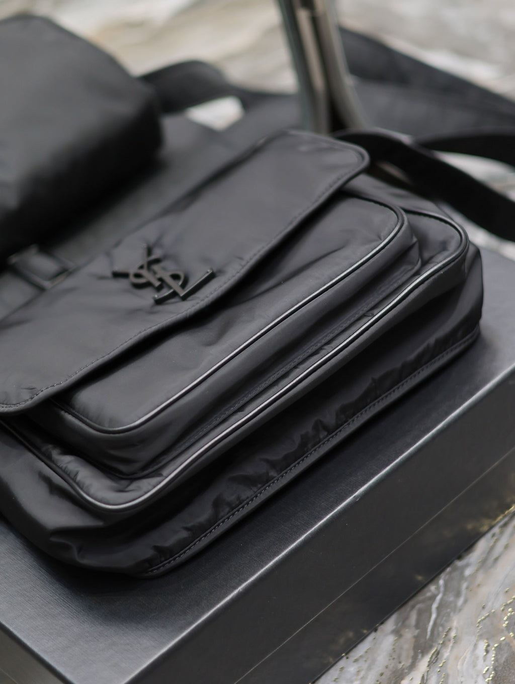 SAINT LAURENT NIKI MEDIUM 28 IN BLACK NYLON