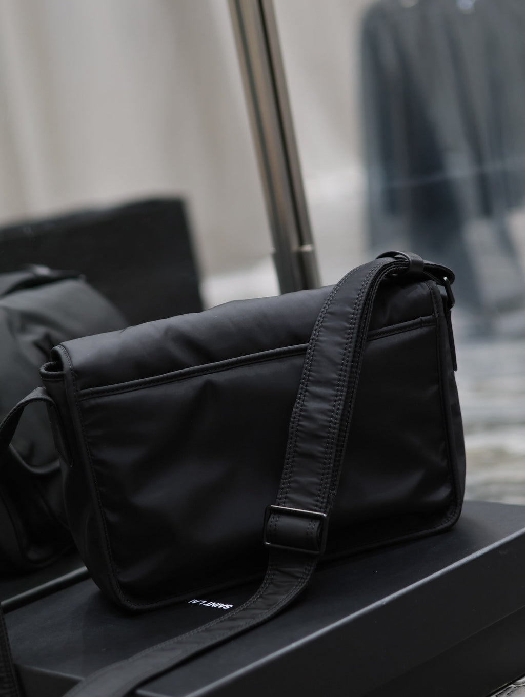 SAINT LAURENT NIKI MEDIUM 28 IN BLACK NYLON