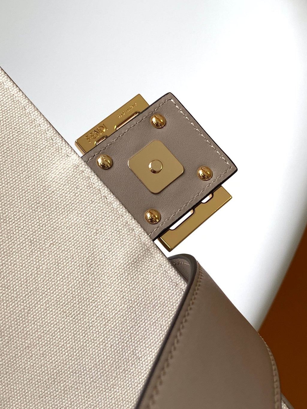 FENDI Fend Baguette White Brown and Multicolour Canvas Bag 27 with FF Embroidery Ghw
