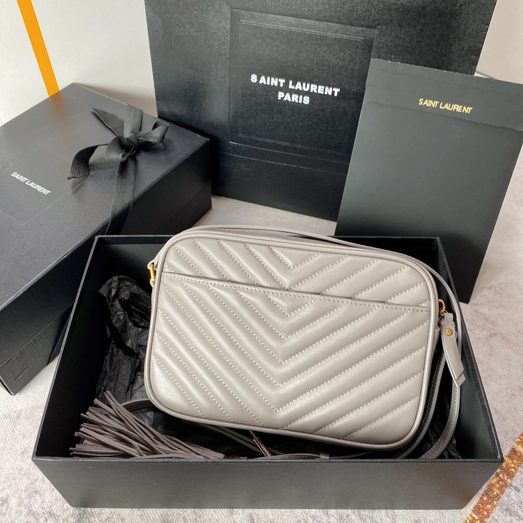 SAINT LAURENT LOU CAMERA BAG 23 IN LIGHT GRAY CALFSKIN GOLD LOGO