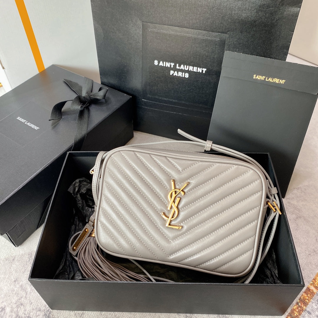 SAINT LAURENT LOU CAMERA BAG 23 IN LIGHT GRAY CALFSKIN GOLD LOGO