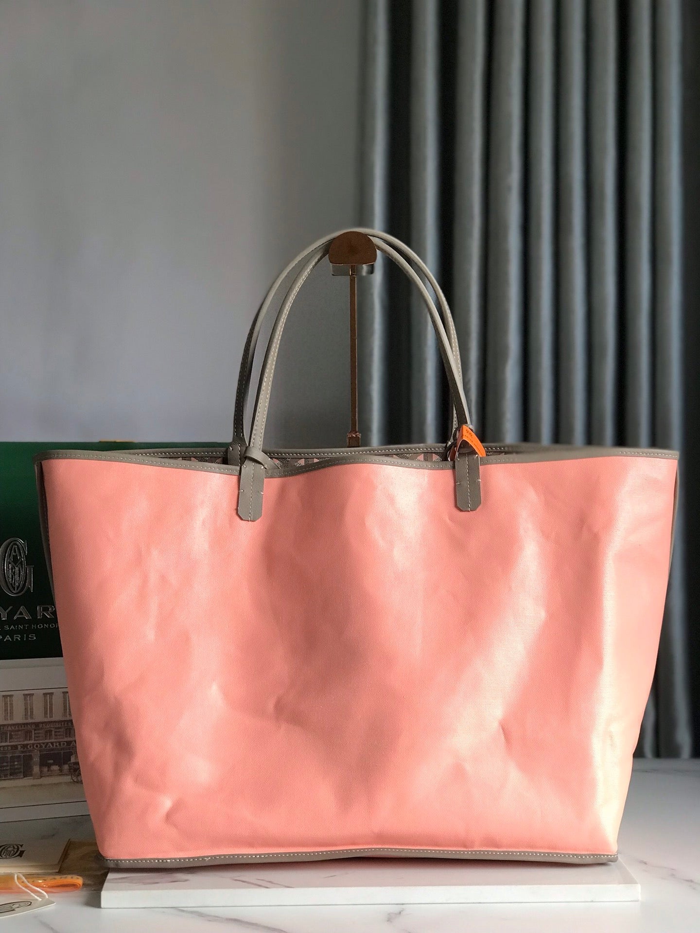 GOYARD SAINT LOUIS PM 40 IN GREY MIX PINK GOYARDINE CANVAS AND CALFSKIN