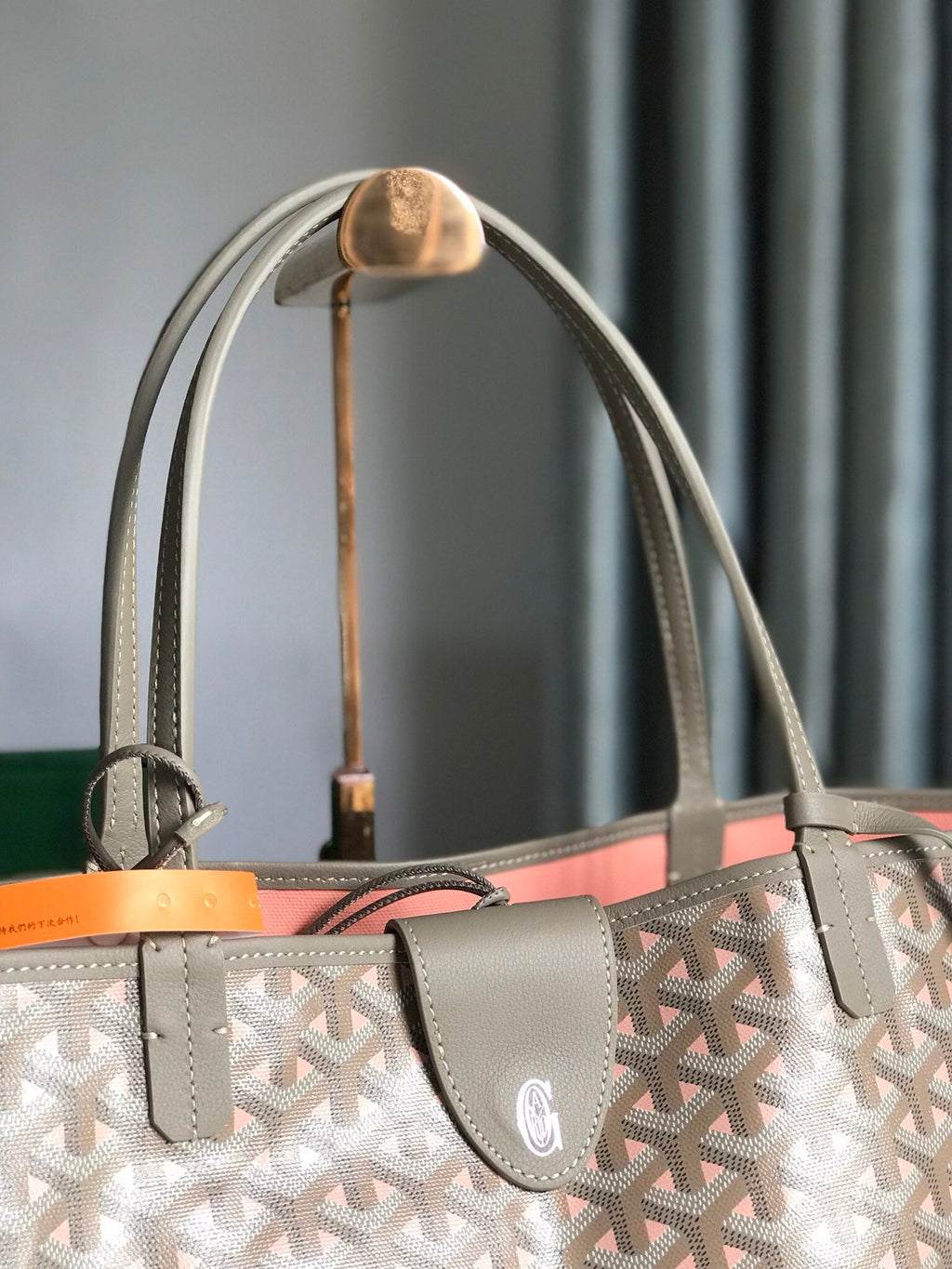 GOYARD SAINT LOUIS PM 40 IN GREY MIX PINK GOYARDINE CANVAS AND CALFSKIN