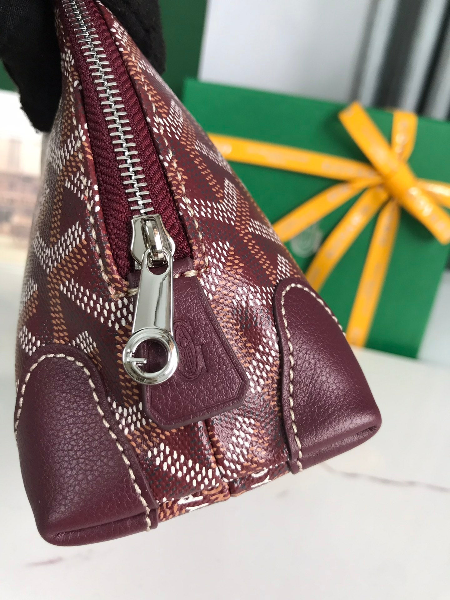 GOYARD VENDÔME COSMETIC POUCH 17 IN WINE RED GOYARDINE CANVAS AND CALFSKIN TRIM