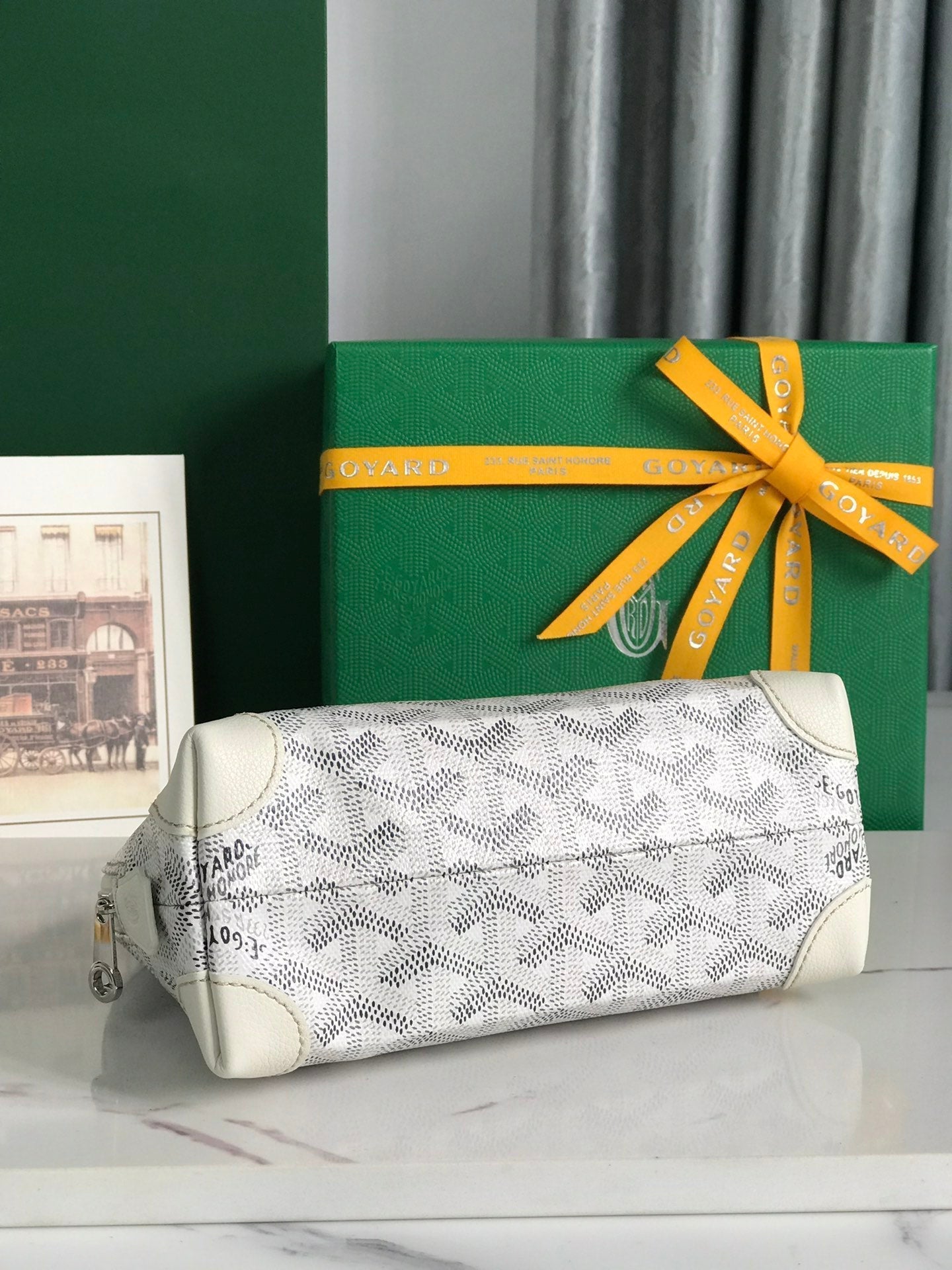 GOYARD VENDÔME COSMETIC POUCH 17 IN WHITE GOYARDINE CANVAS AND CALFSKIN TRIM