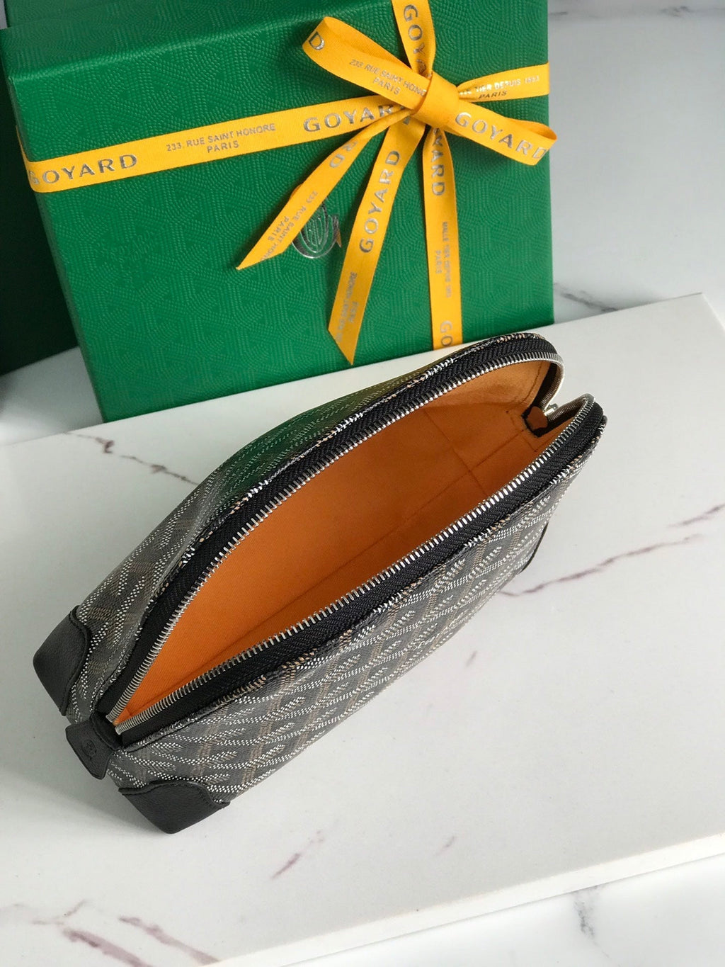 GOYARD VENDÔME COSMETIC POUCH 17 IN BLACK GOYARDINE CANVAS AND CALFSKIN TRIM