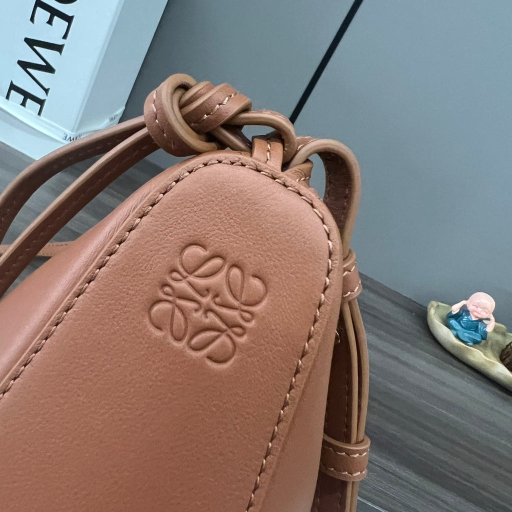 LOEWE LOE LUNA HOBO 28 BAG IN WARM DESERT CALFSKIN