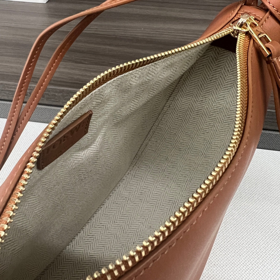 LOEWE LOE LUNA HOBO 28 BAG IN WARM DESERT CALFSKIN