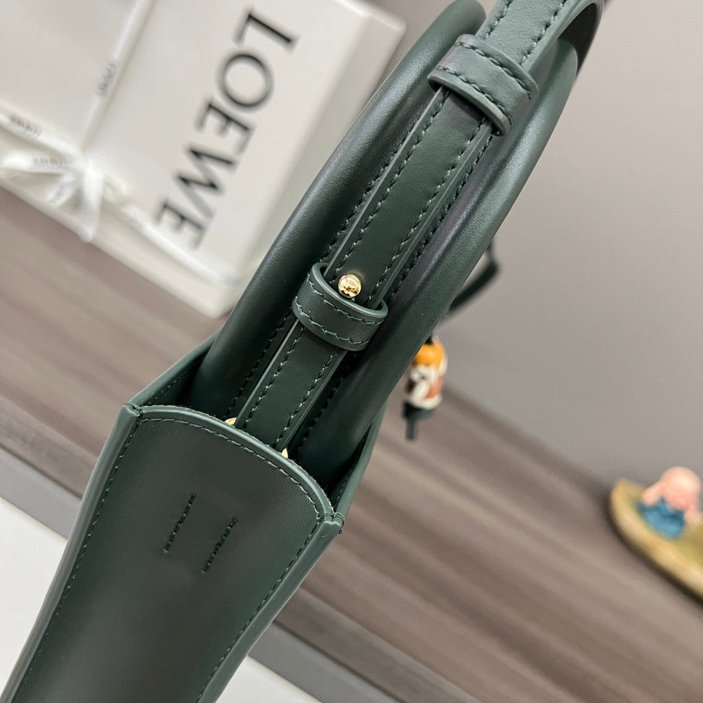 LOEWE STANDARD A5 TOTE BAG IN GREEN FOREST CALFSKIN