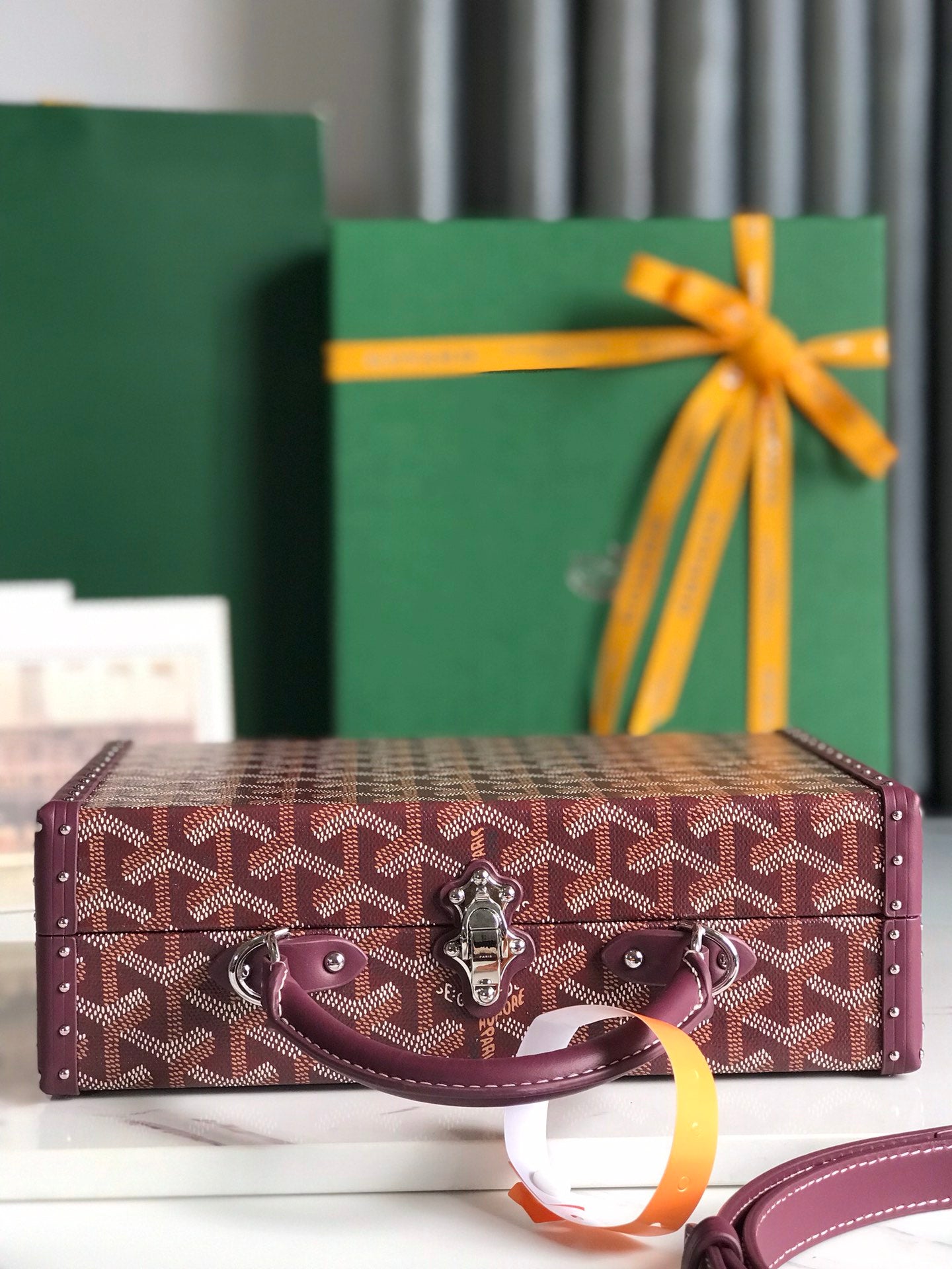 GOYARD GRAND HÔTEL TRUNK BAG 24 IN BURGUNDY RED GOYARDINE CANVAS AND CALFSKIN