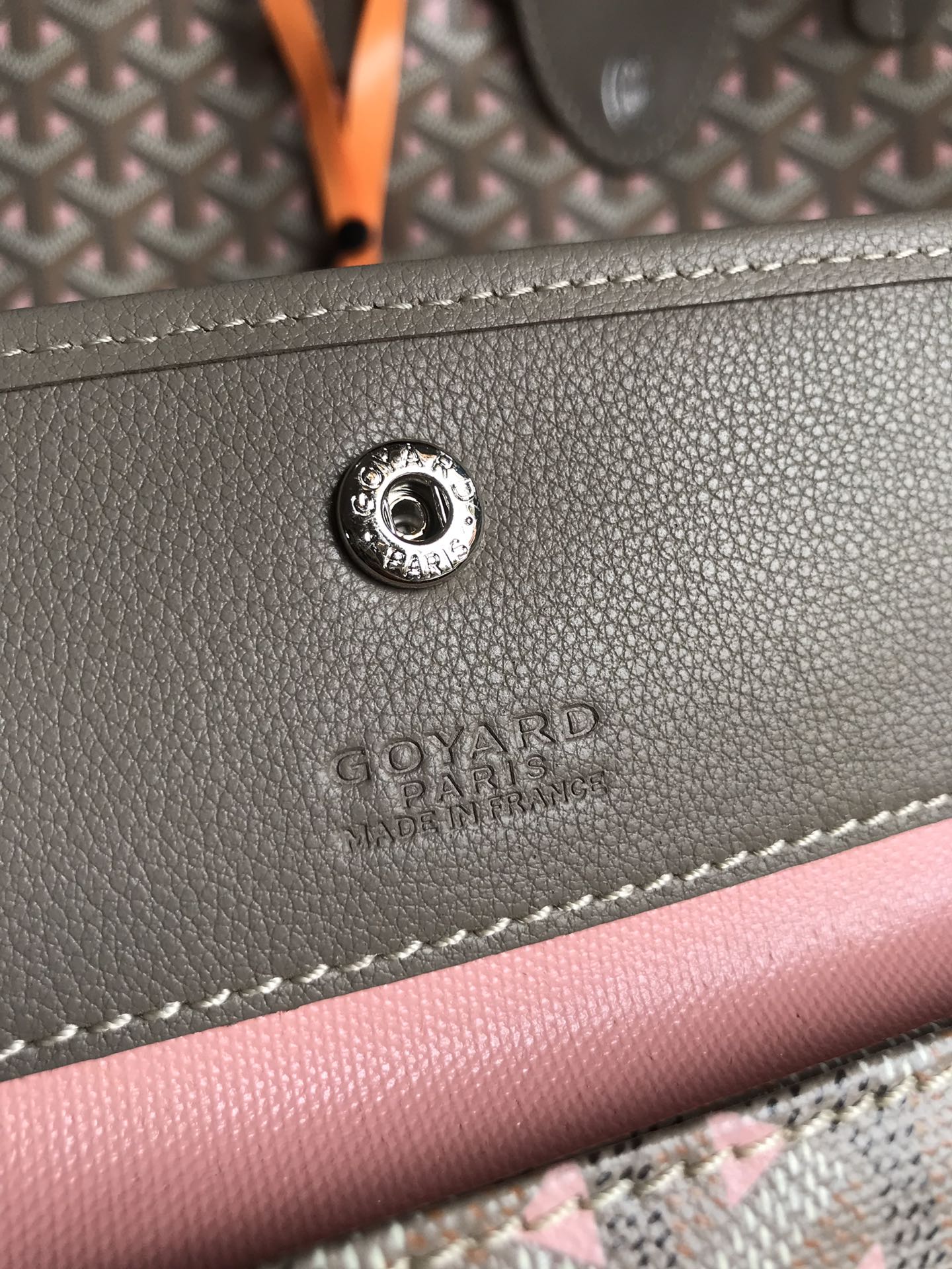 GOYARD SAINT LOUIS PM 34 IN GREY MIX PINK GOYARDINE CANVAS AND CALFSKIN