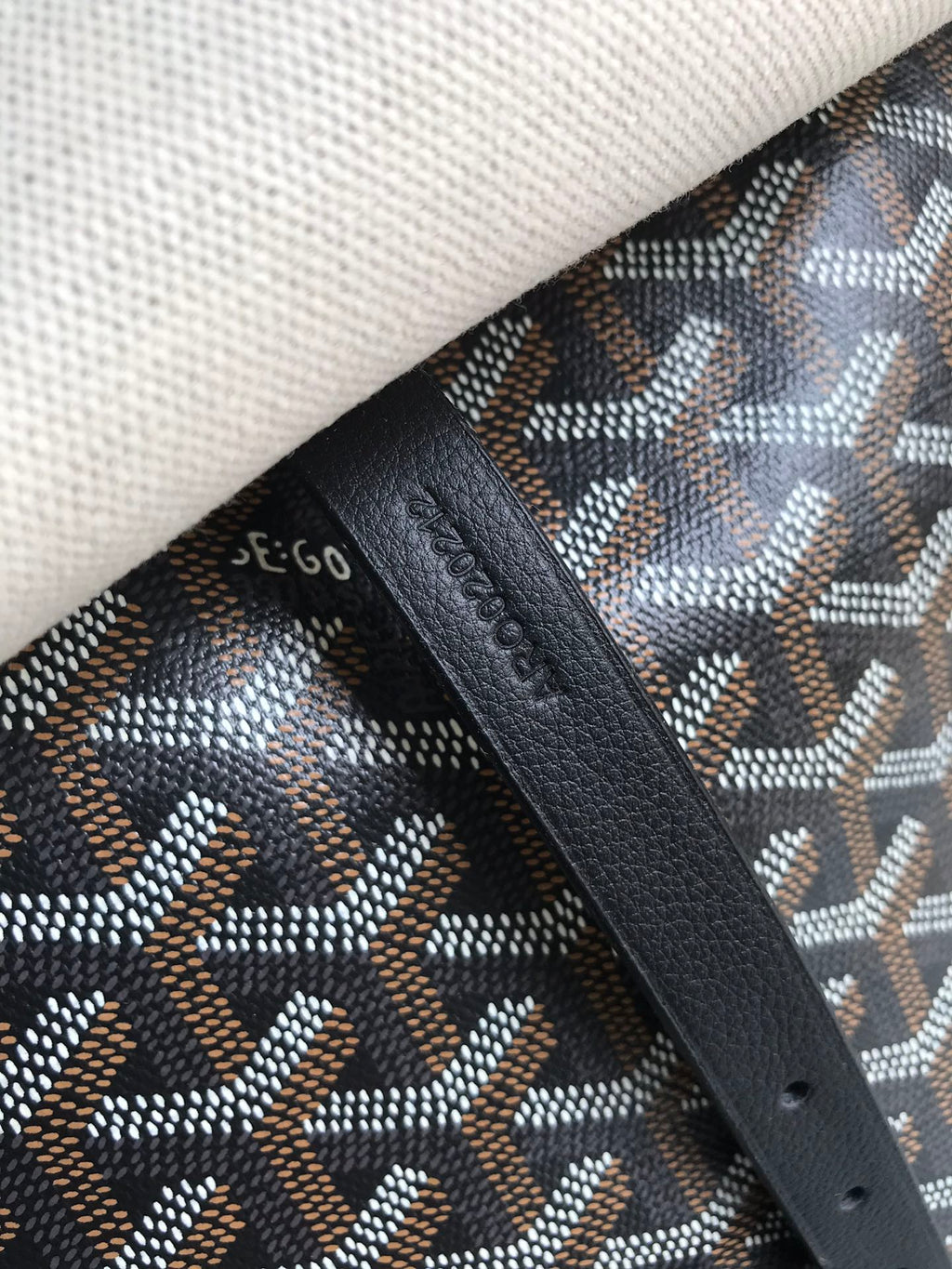 GOYARD CITADIN MESSENGER BAG 39 IN BLACK GOYARDINE CANVAS