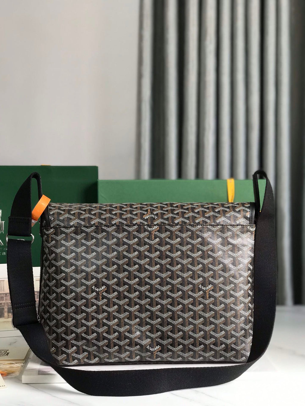 GOYARD CITADIN MESSENGER BAG 39 IN BLACK GOYARDINE CANVAS