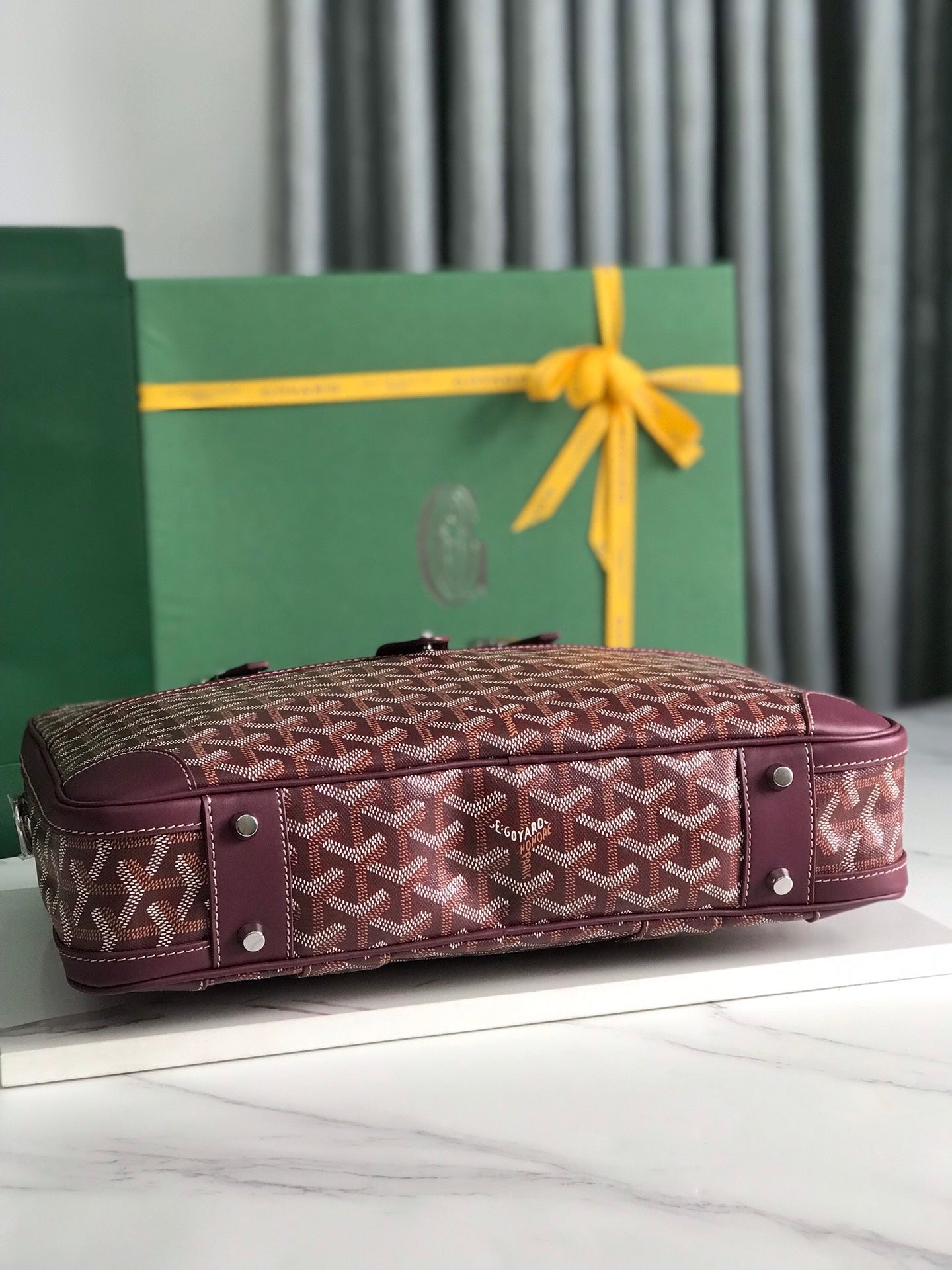 GOYARD AMBASSADE DOCUMENT CASE 35 IN WINE RED GOYARDINE CANVAS