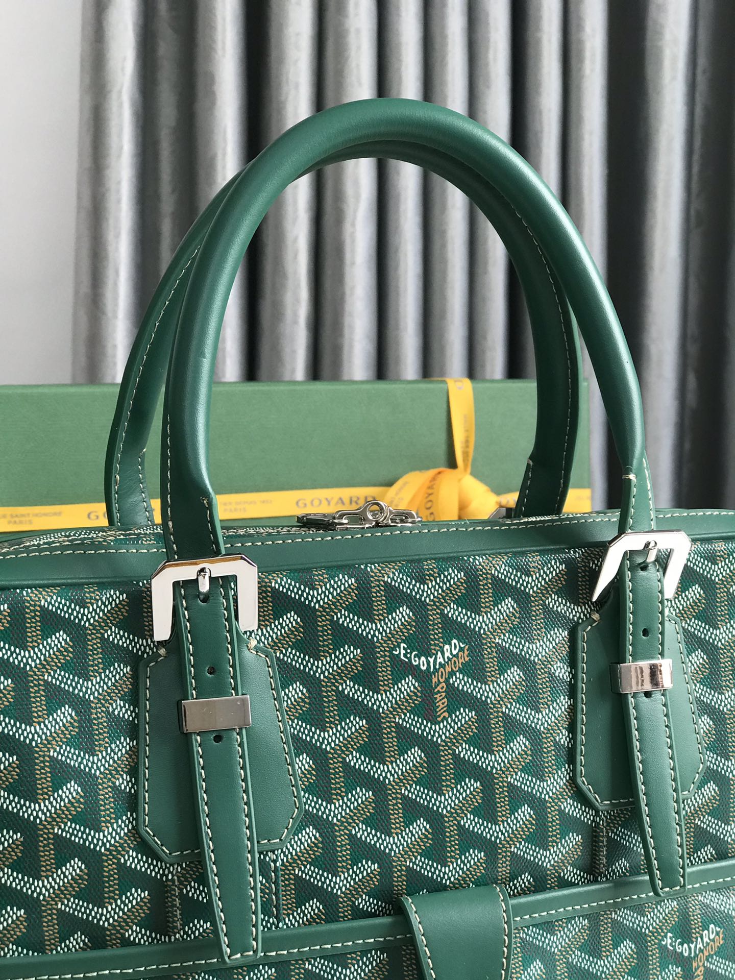 GOYARD AMBASSADE DOCUMENT CASE 35 IN GREEN GOYARDINE CANVAS