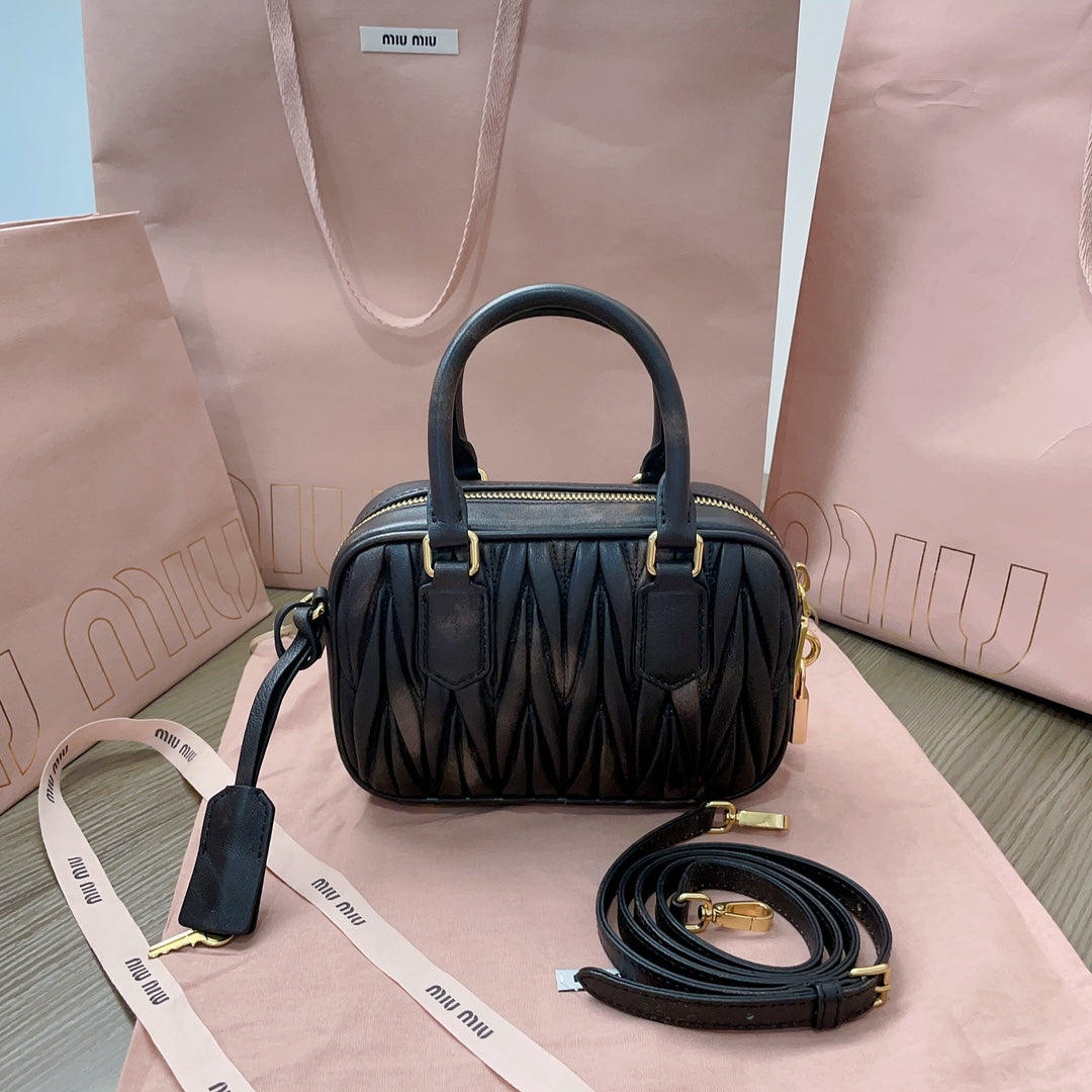 MIU MIU ARCADIE MATELASSÉ NAPPA SMALL BAG 19 IN BLACK LAMBSKIN GOLD HARDWARE