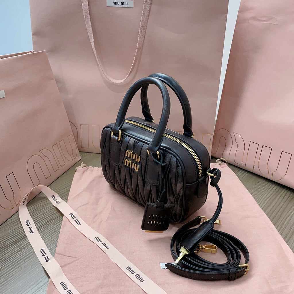 MIU MIU ARCADIE MATELASSÉ NAPPA SMALL BAG 19 IN BLACK LAMBSKIN GOLD HARDWARE