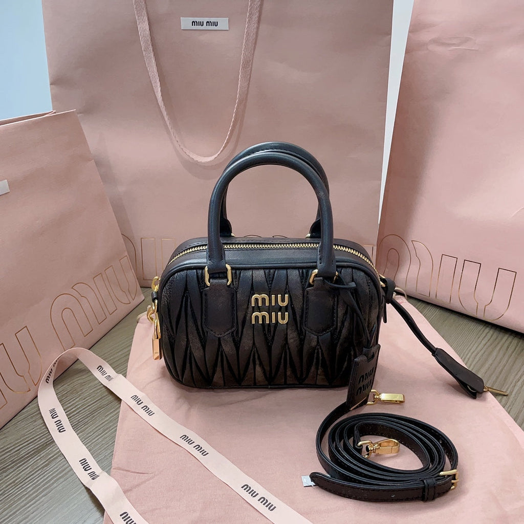 MIU MIU ARCADIE MATELASSÉ NAPPA SMALL BAG 19 IN BLACK LAMBSKIN GOLD HARDWARE