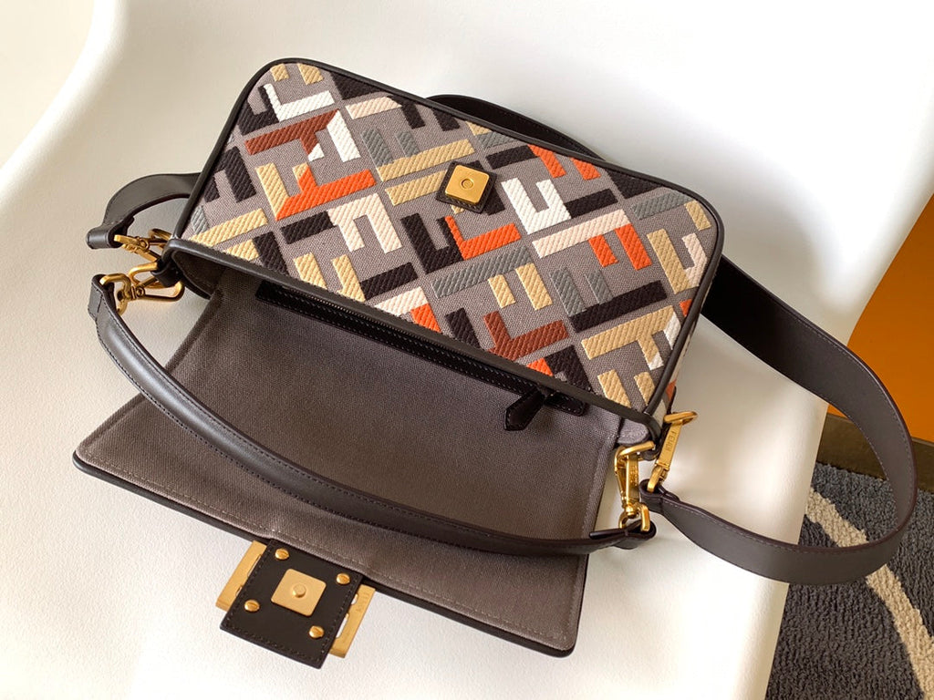 FENDI Fend Baguette Brown and Multicolour Canvas Bag 27 with FF Embroidery Ghw
