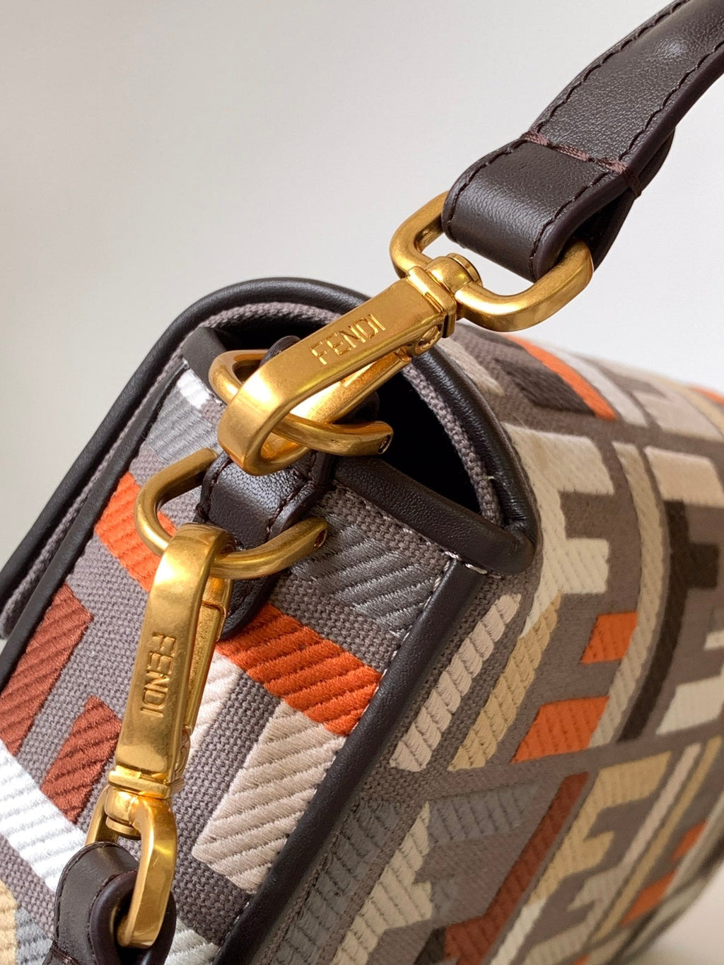 FENDI Fend Baguette Brown and Multicolour Canvas Bag 27 with FF Embroidery Ghw
