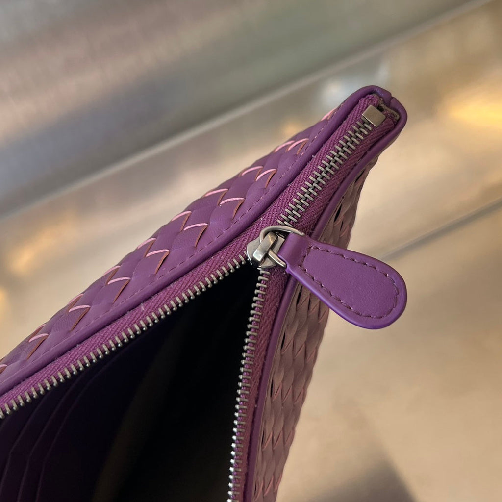 BOTTEGA VENETA INTRECCIATO 30 IN PURPLE VIOLET LAMBSKIN