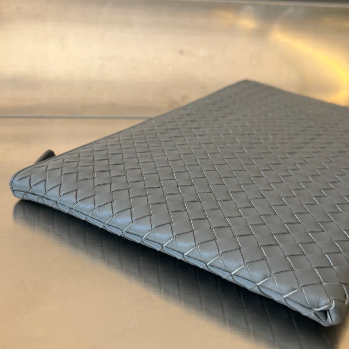 BOTTEGA VENETA INTRECCIATO 30 IN GREY STEEL LAMBSKIN