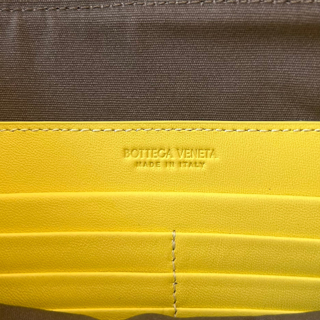BOTTEGA VENETA INTRECCIATO 30 IN LIGHT YELLOW LAMBSKIN