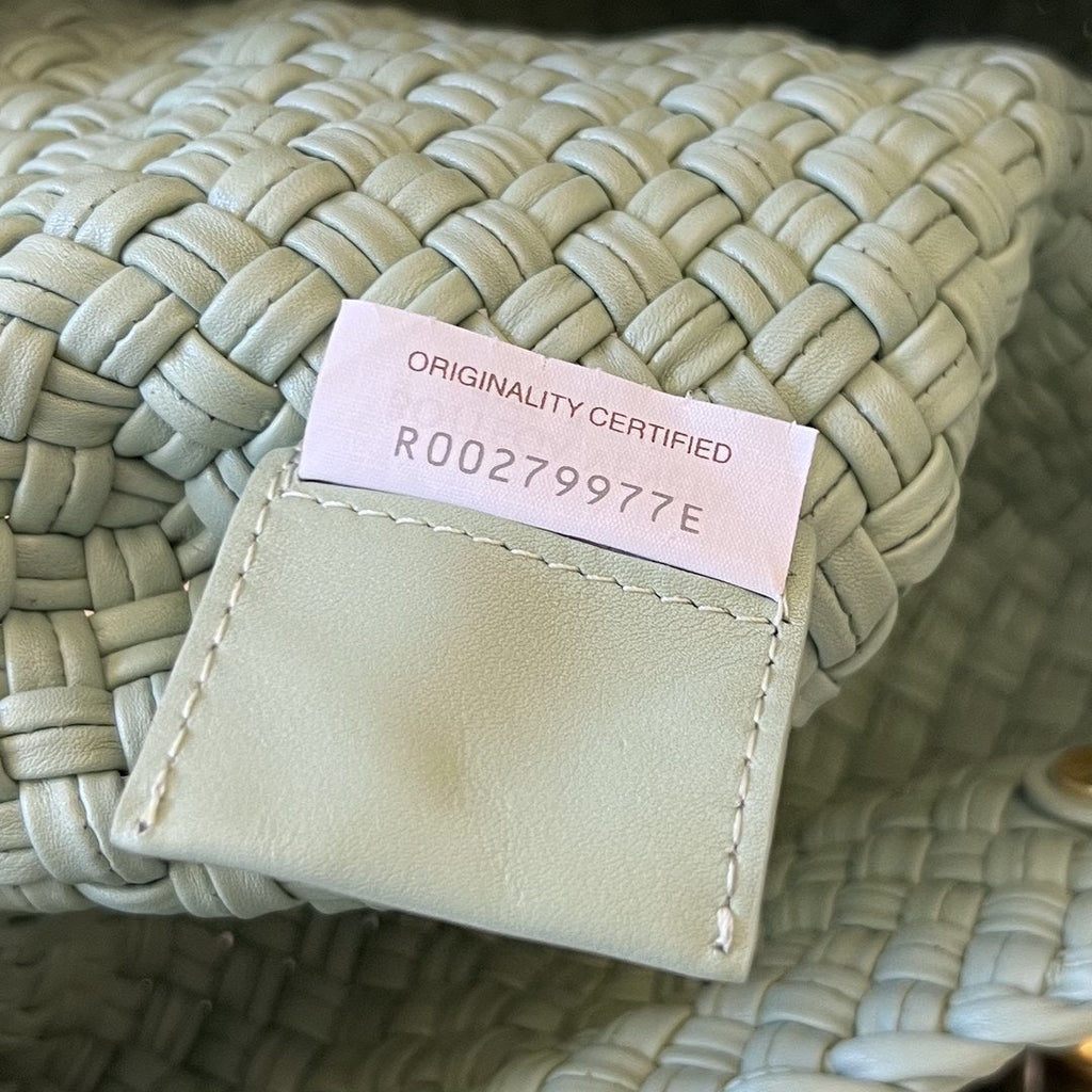BOTTEGA VENETA TOSCA 27 BAG IN CREAM GREY CALFSKIN