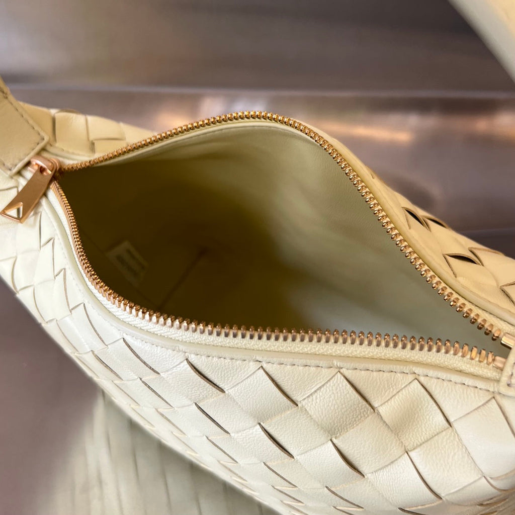 BOTTEGA VENETA WALLACE 22 BAG IN YELLOW CREAM CALFSKIN