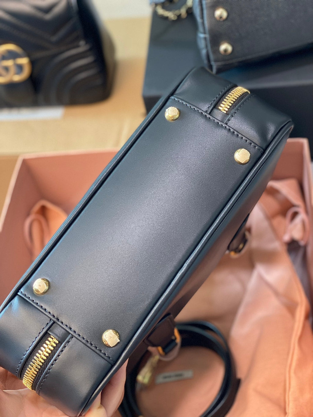 MIU MIU ARCADIE 27 BAG IN BLACK LEATHER