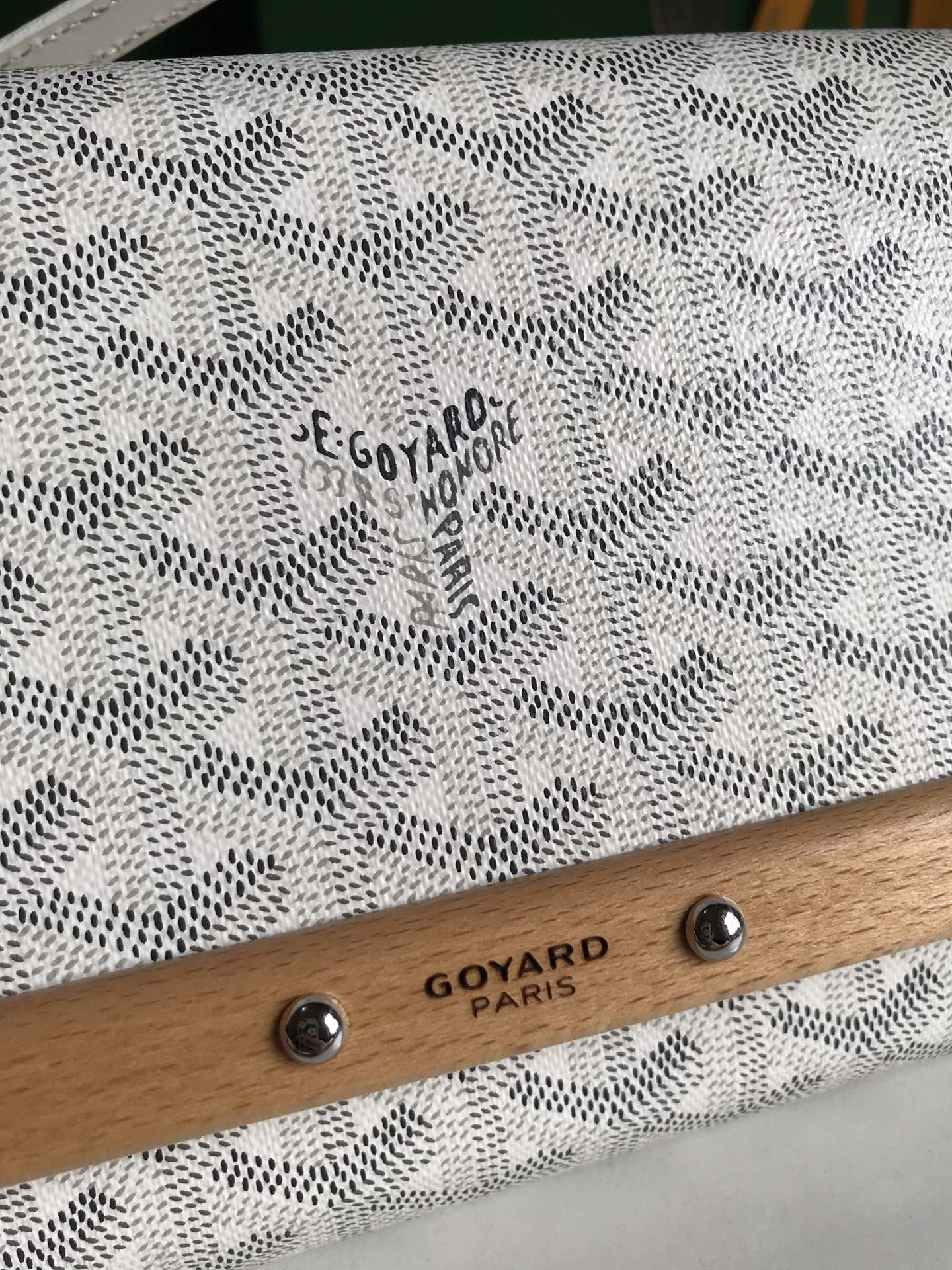 GOYARD MONTE-CARLO PM CLUTCH 25 IN WHITE GOYARDINE CANVAS