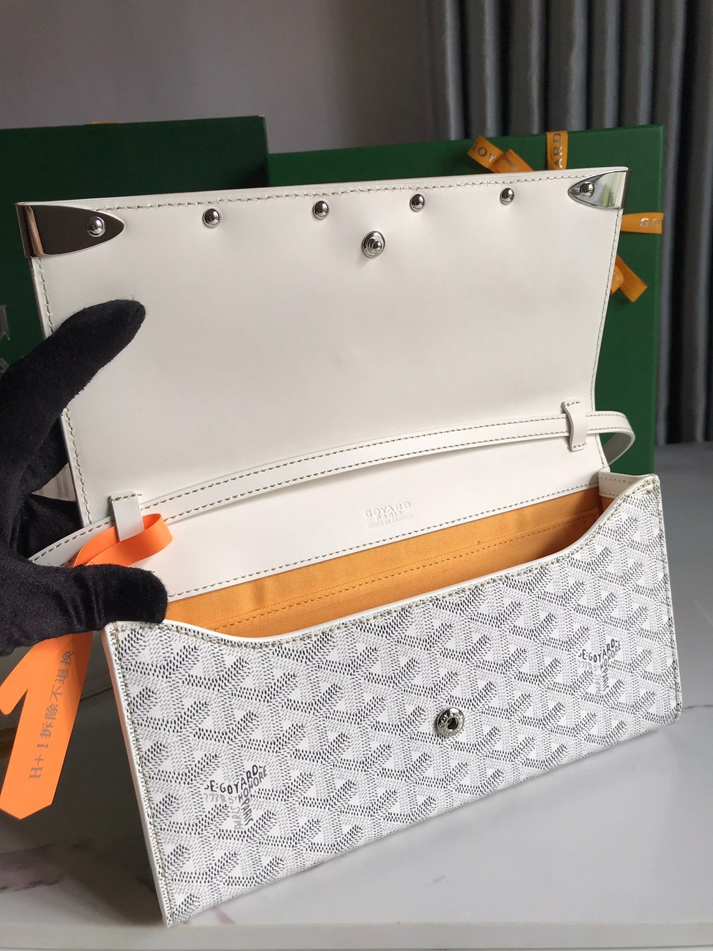 GOYARD MONTE-CARLO PM CLUTCH 25 IN WHITE GOYARDINE CANVAS
