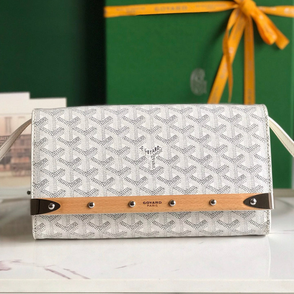 GOYARD MONTE-CARLO PM CLUTCH 25 IN WHITE GOYARDINE CANVAS