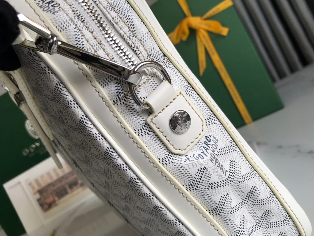 GOYARD AMBASSADE DOCUMENT CASE 35 IN WHITE GOYARDINE CANVAS