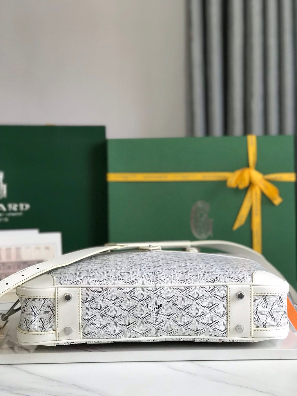 GOYARD AMBASSADE DOCUMENT CASE 35 IN WHITE GOYARDINE CANVAS