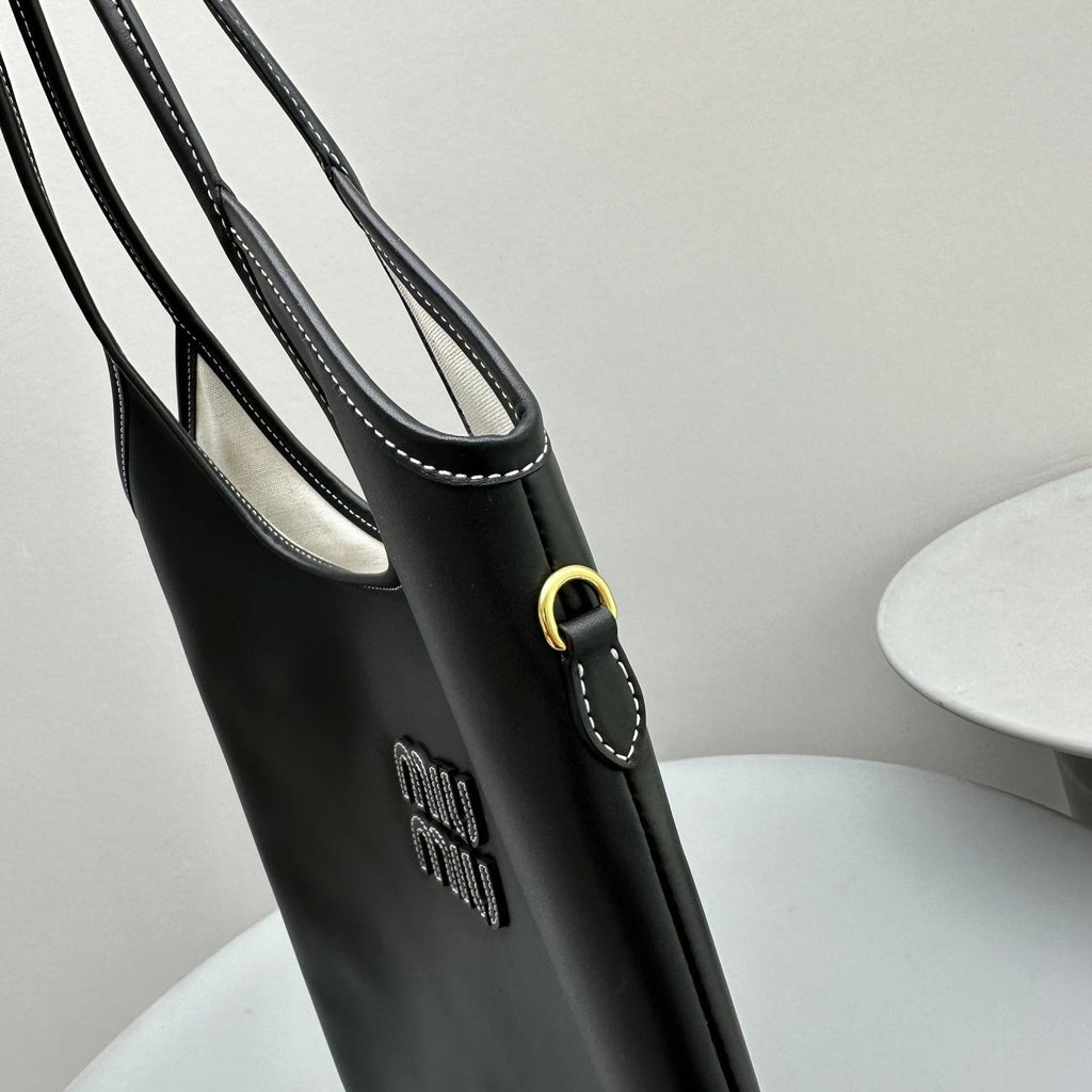 MIU MIU HOBO 40 TOTE IN BLACK CALFSKIN