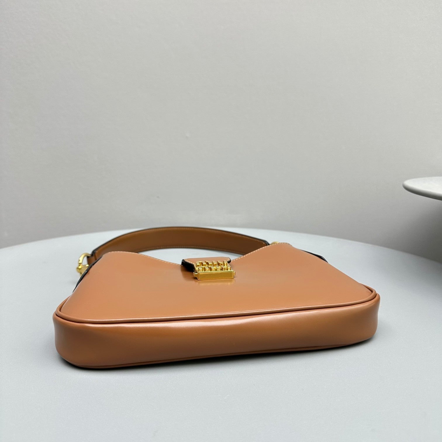 MIU MIU HOBO 28 CITY SHOUDER BAG IN CINNAMON BROWN CALFSKIN