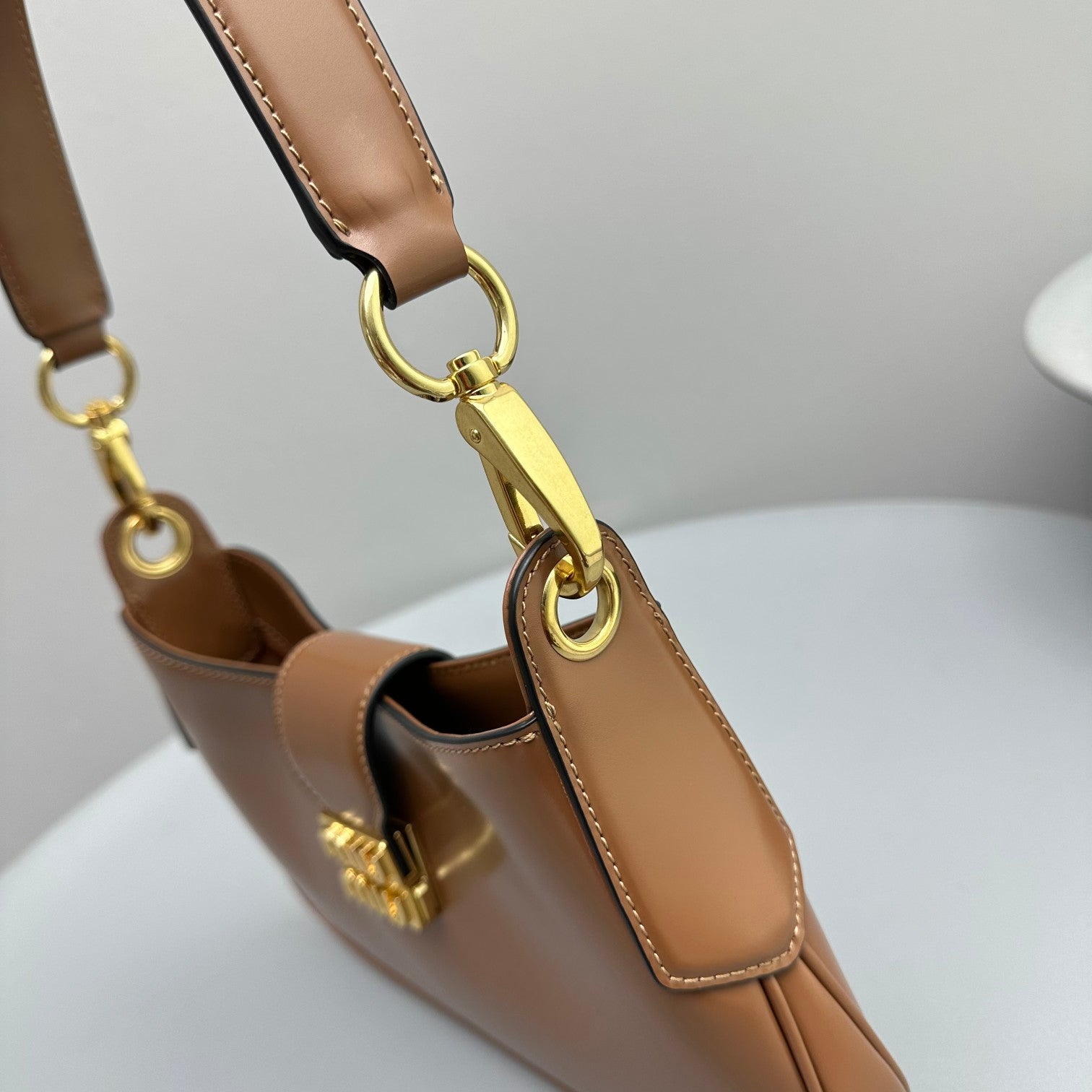 MIU MIU HOBO 28 CITY SHOUDER BAG IN CINNAMON BROWN CALFSKIN