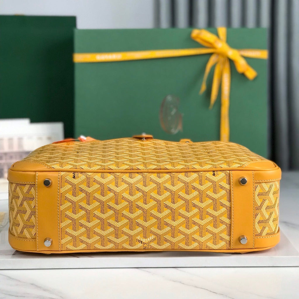 GOYARD SAINT JEANNE BAG 35 IN YELLOW GOYARDINE CANVAS AND CALFSKIN