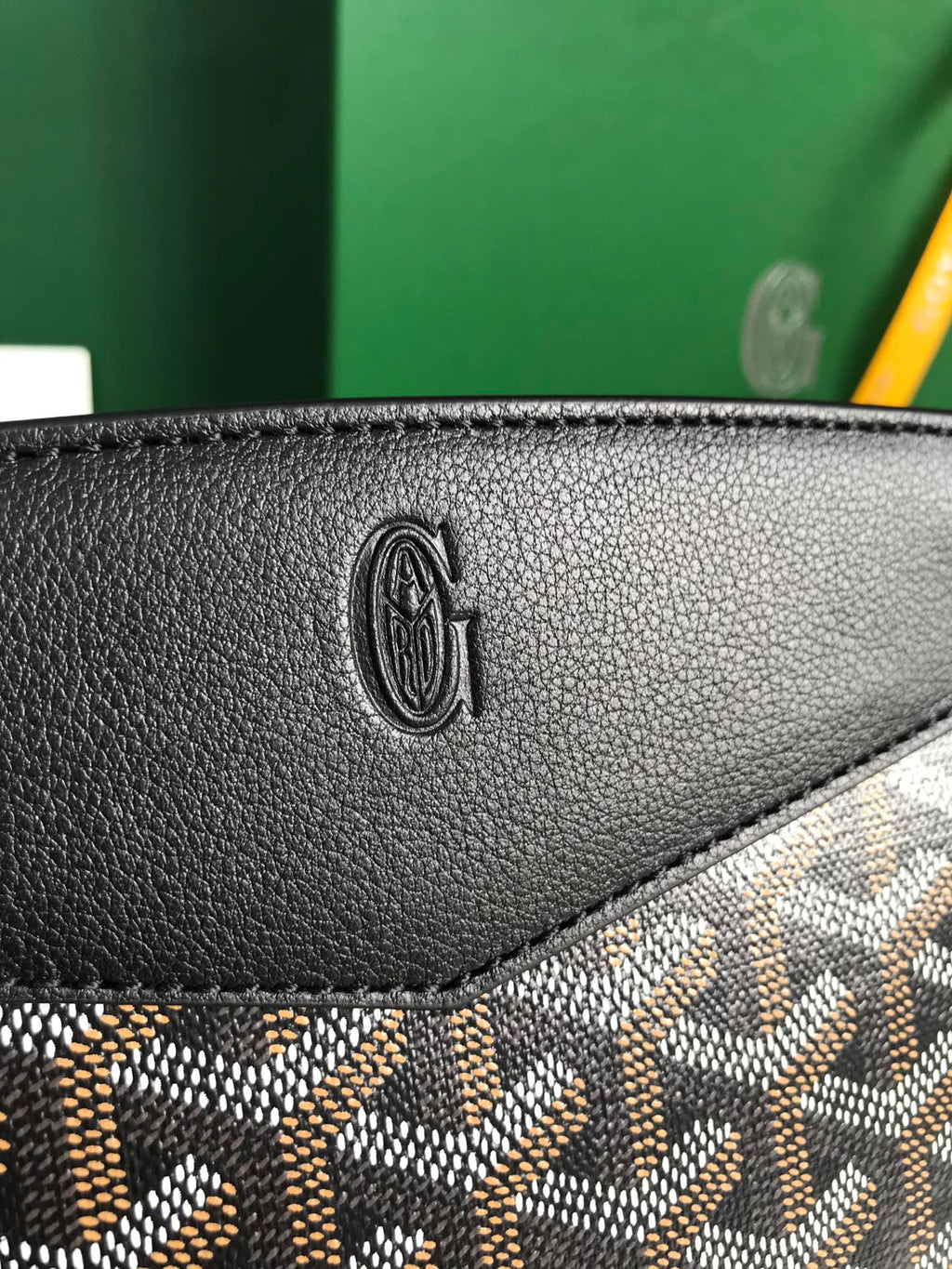 GOYARD ROUETTE STRUCTURÉ MINI BAG 21 IN BLACK GOYARDINE CANVAS AND CALFSKIN