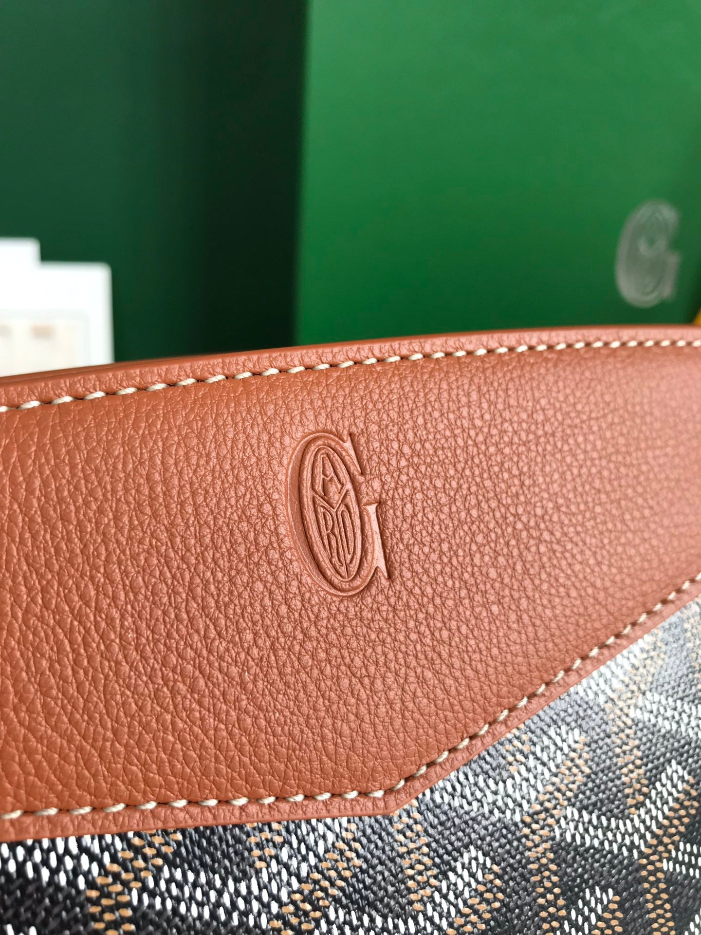 GOYARD ROUETTE STRUCTURÉ MINI BAG 21 IN BLACK GOYARDINE CANVAS AND TAN CALFSKIN