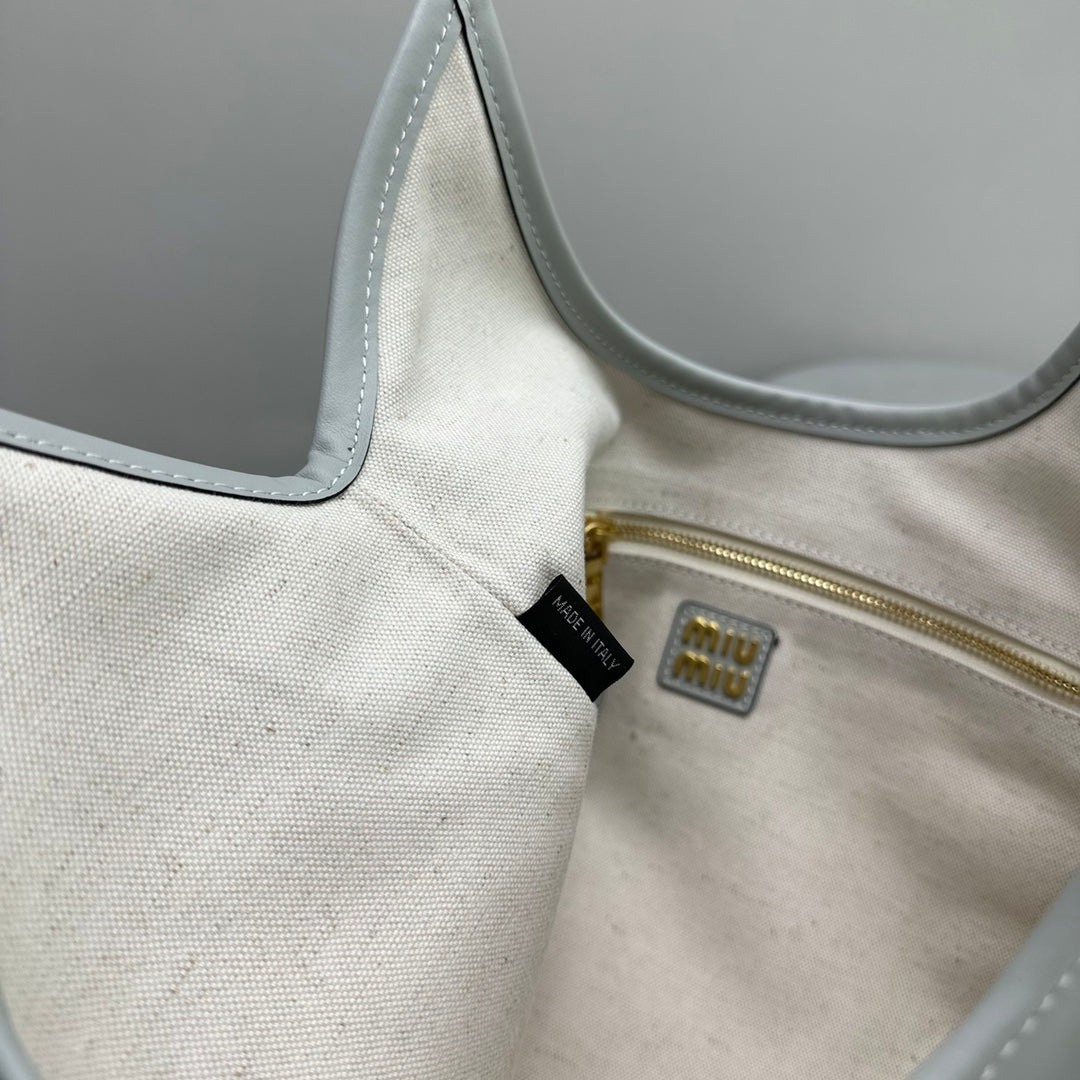 MIU MIU HOBO 40 TOTE IN LIGHT BLUE CALFSKIN