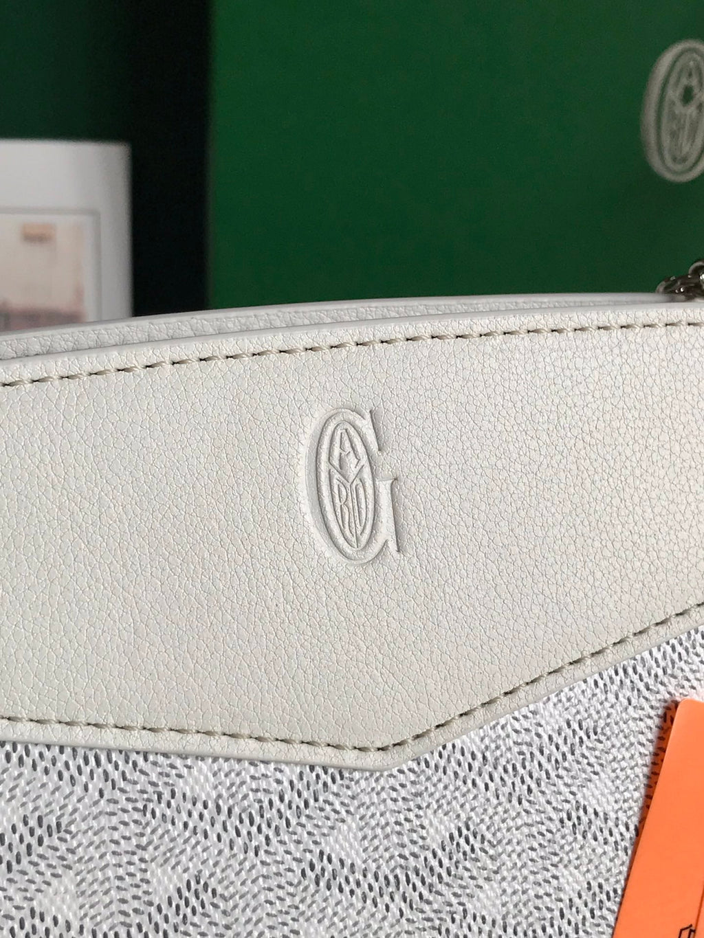 GOYARD ROUETTE STRUCTURÉ MINI BAG 21 IN WHITE GOYARDINE CANVAS AND CALFSKIN