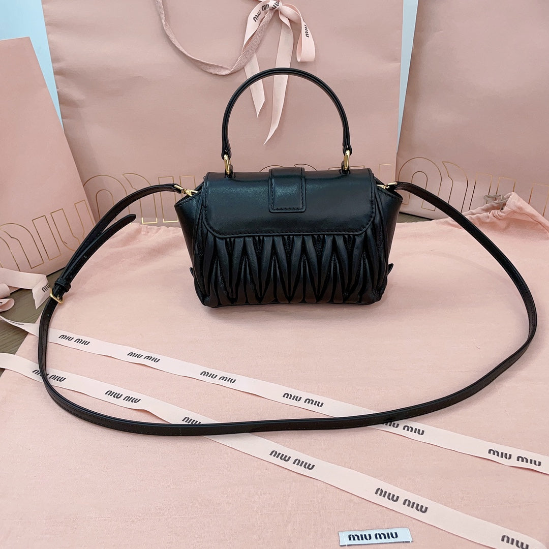 MIU MIU MATELASSÉ BAG 17 IN BLACK LAMBSKIN GOLD HARDWARE