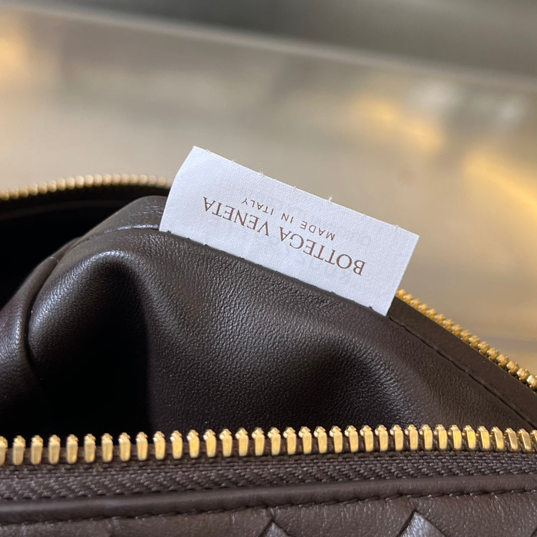 BOTTEGA VENETA WALLACE 22 BAG IN FONDANT CALFSKIN