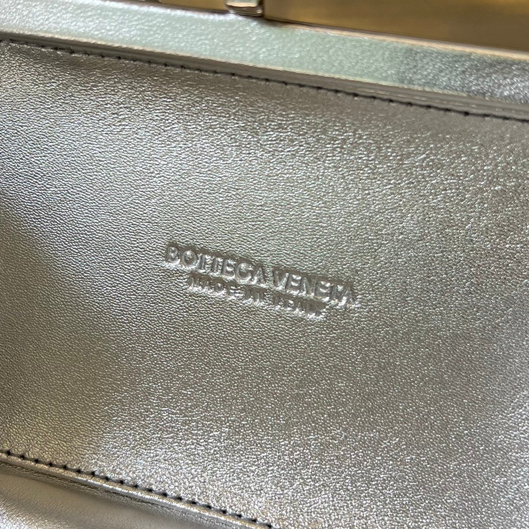 BOTTEGA VENETA SILVER KNOT 19 IN SILVER LAMBSKIN