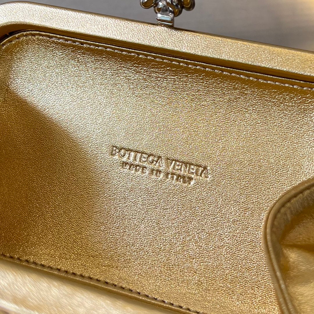 BOTTEGA VENETA SILVER KNOT 19 IN GOLDEN LAMBSKIN